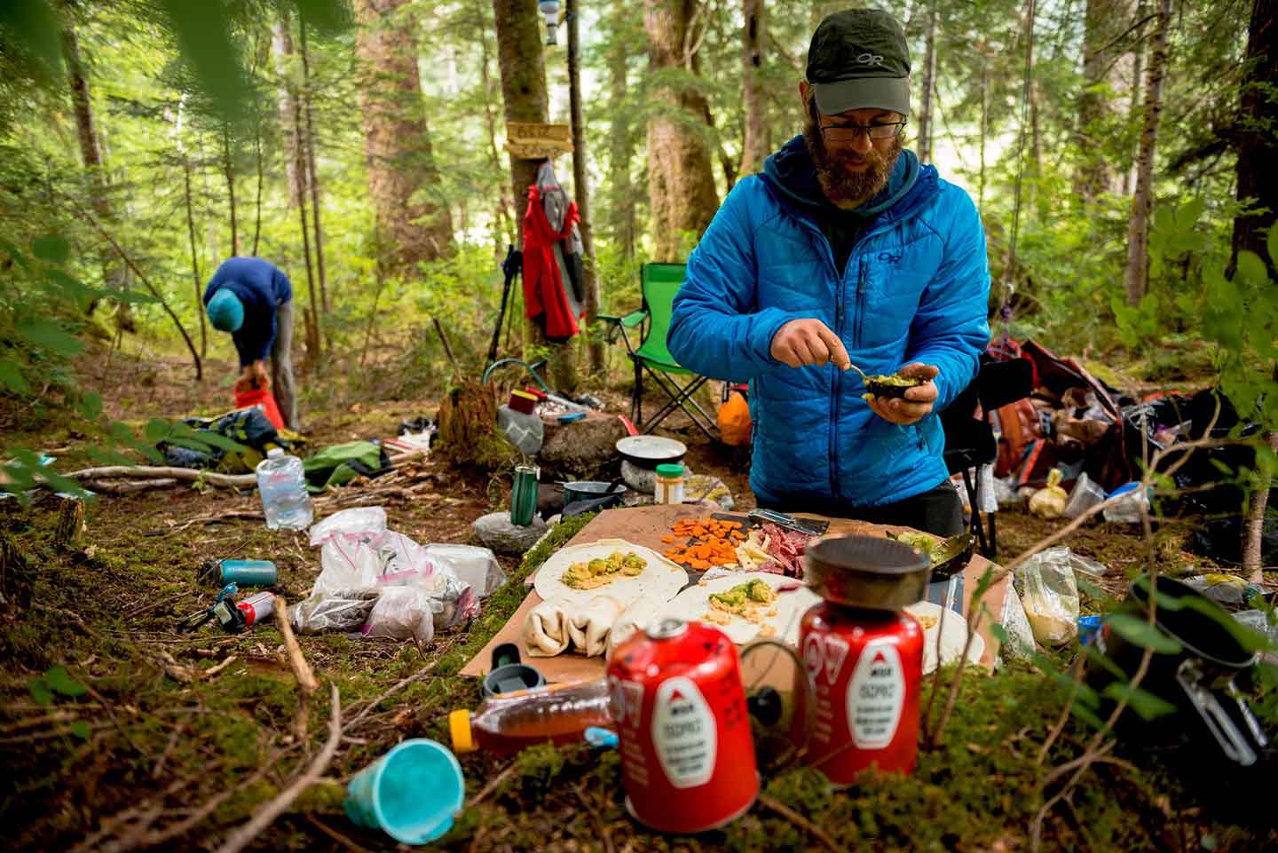 Love Hiking? Hate Lugging Heavy Stuff? You Need These Food