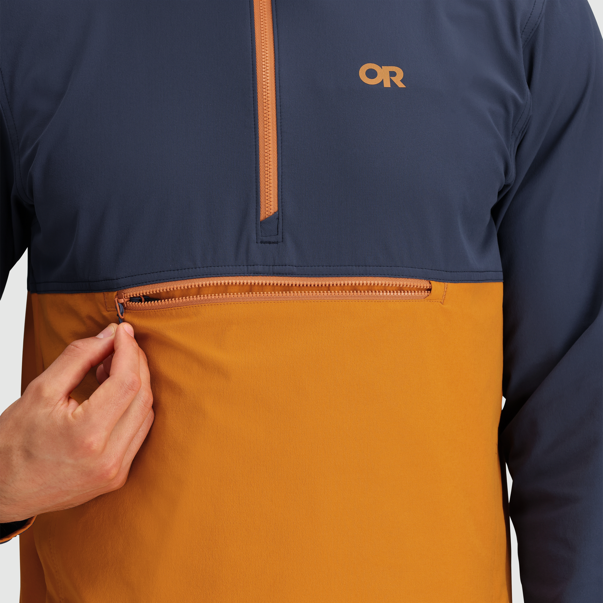 B2 :: Front Pocket / Keep your essential items close at hand with this easily-accessible pocket.